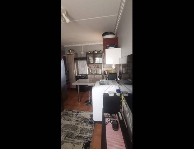 2 BEDROOM HOUSE FOR SALE IN SHARON PARK